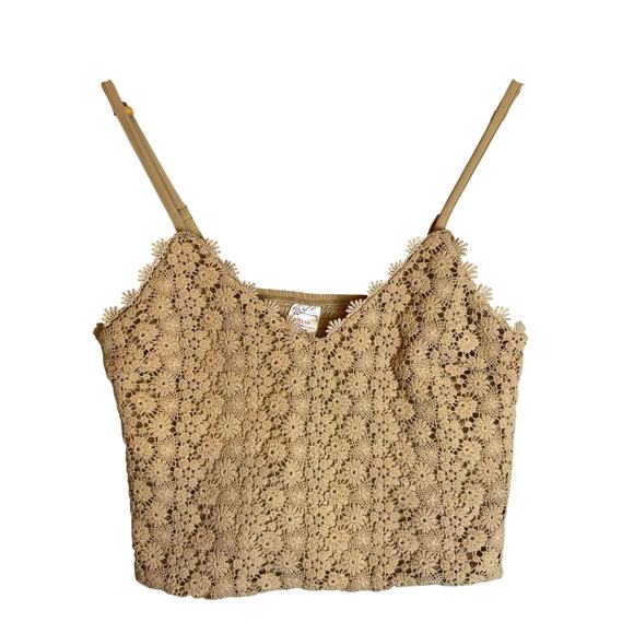 Vintage No Boundaries Crochet Tank Top Junior’s Large Tan Boho Floral Hippie - Picture 1 of 9